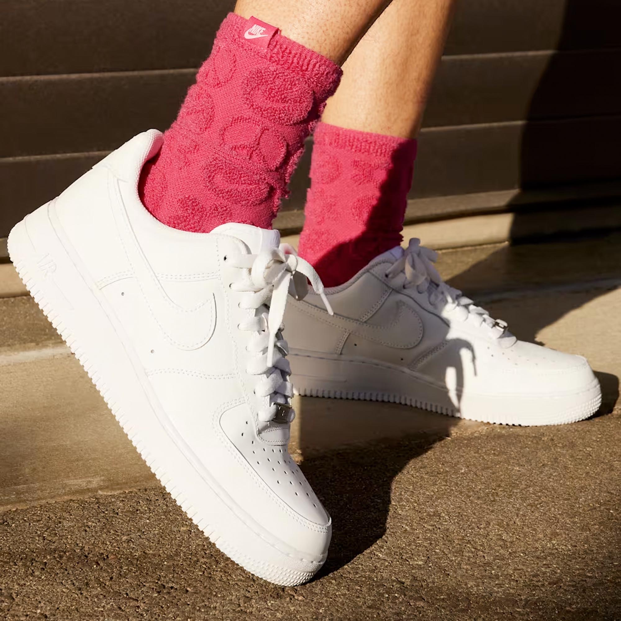 Nike Air Force 1 07 Wmns