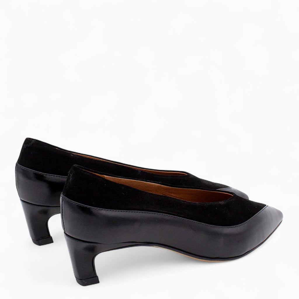 Women's Sierra Court Shoes