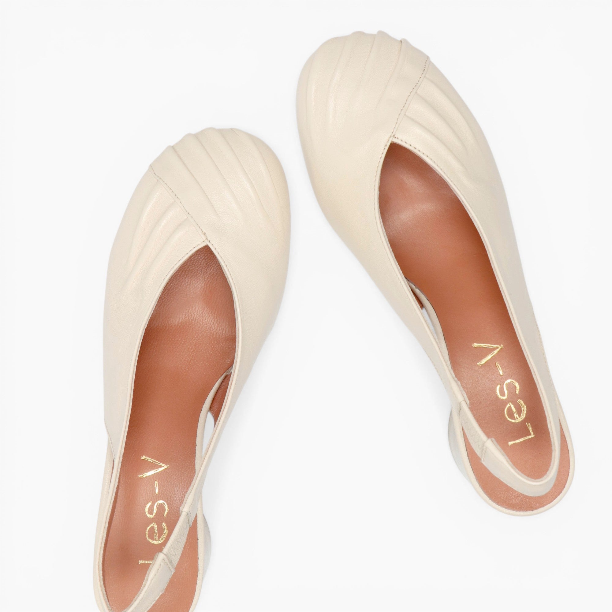 Chanel Donna Puff