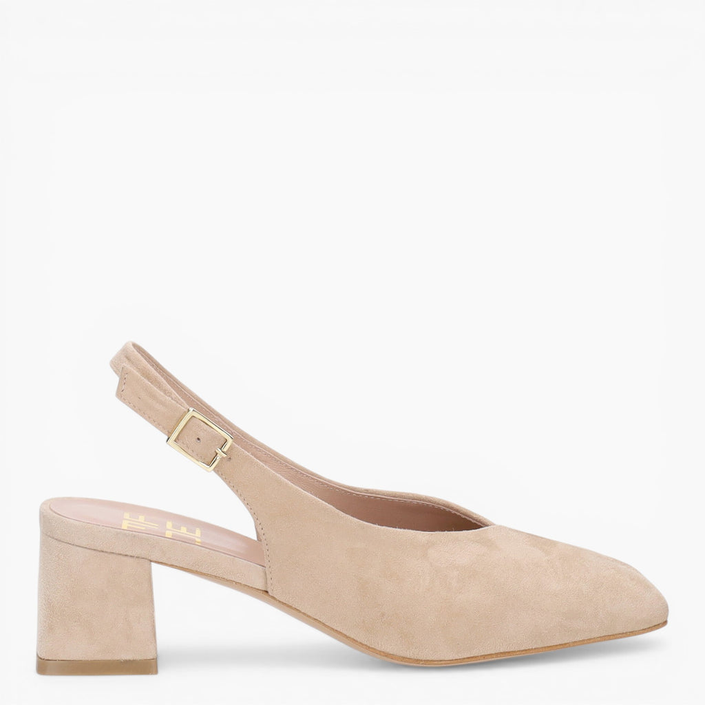 Chanel Donna Riquet