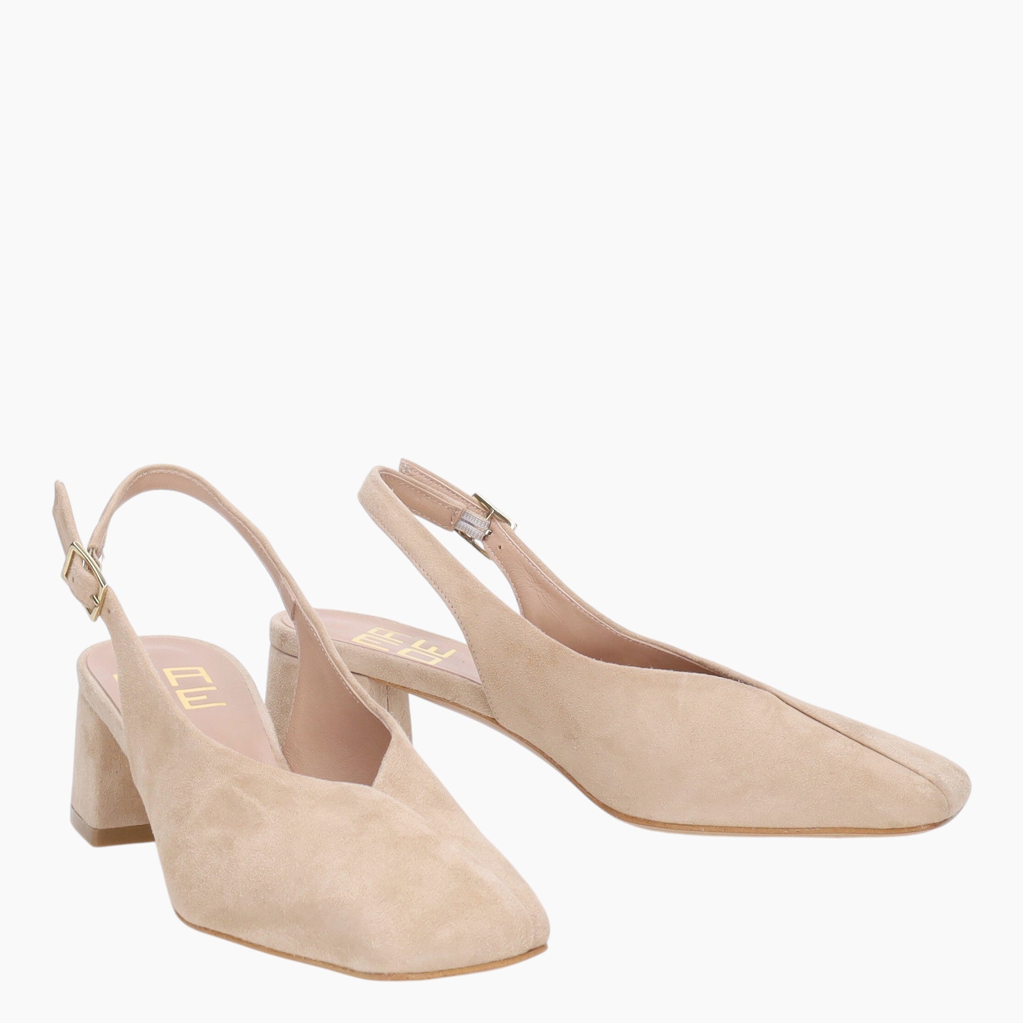 Chanel Donna Riquet