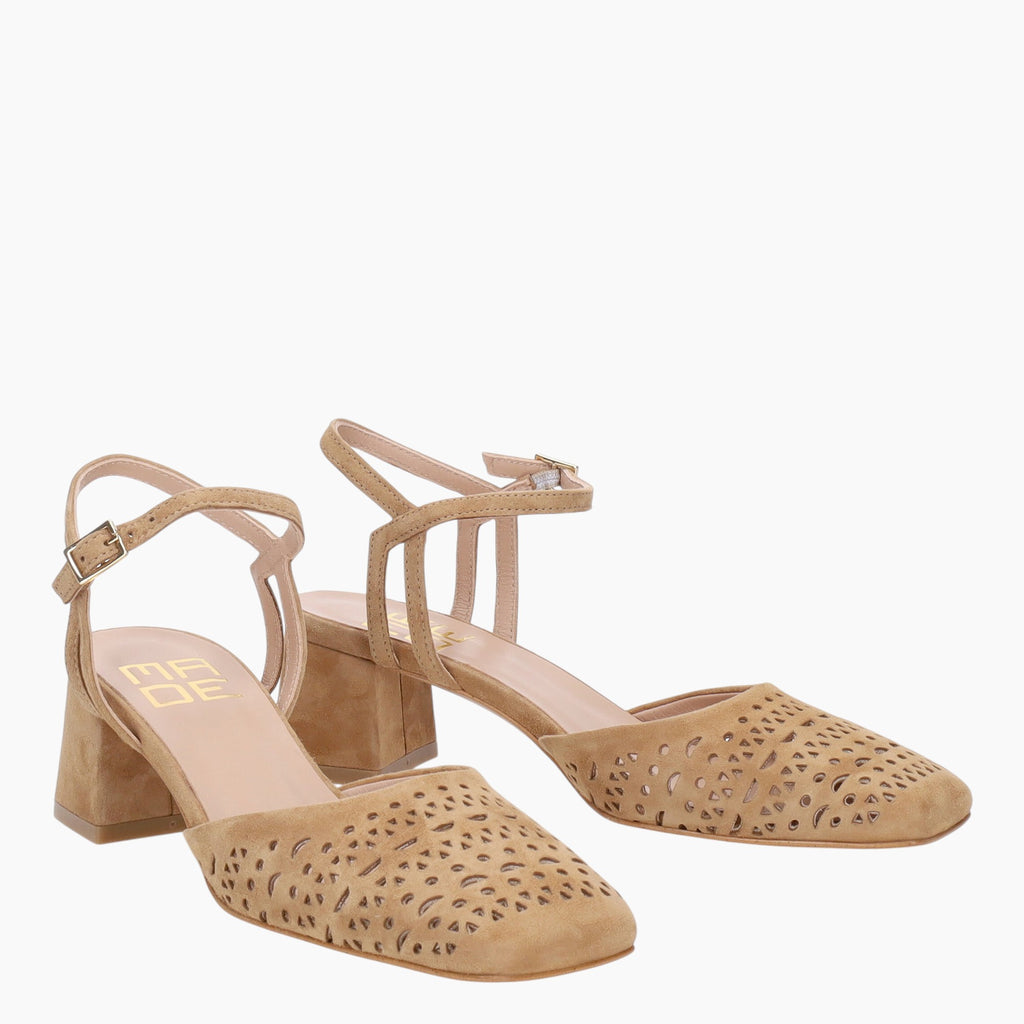 Chanel Donna Riquet