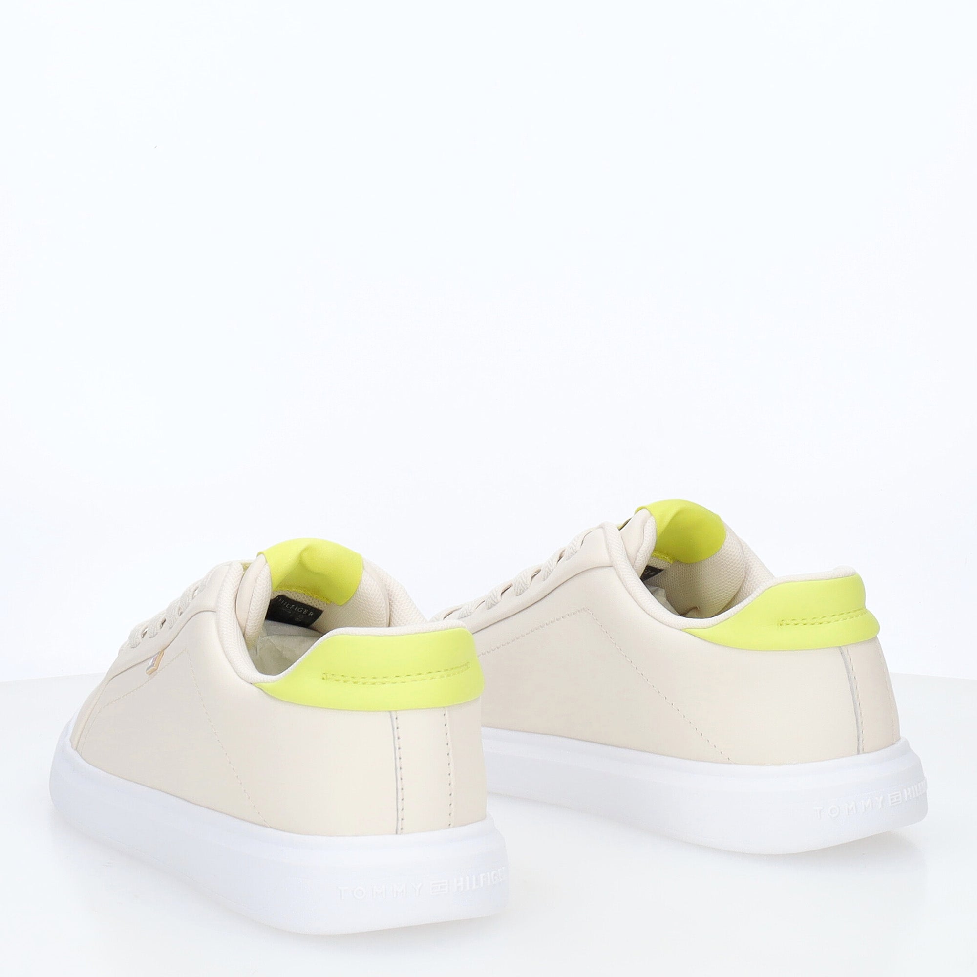Baskets Femme Icon Court