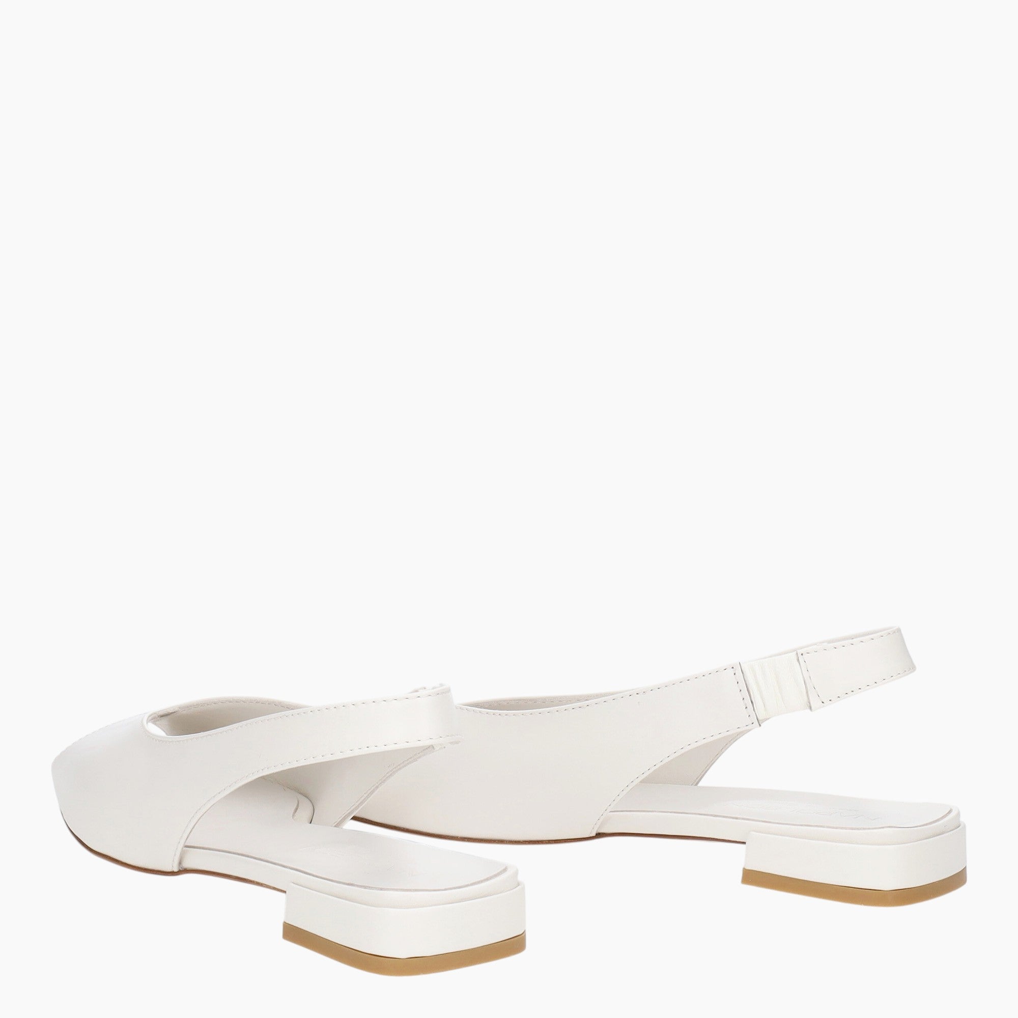 Chanel Donna Amelia