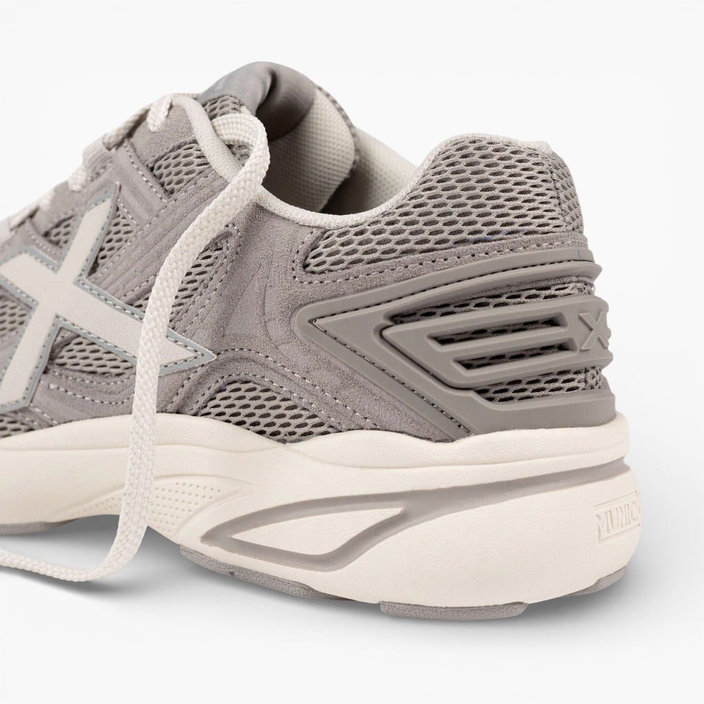 Sneakers Uomo M2000 07