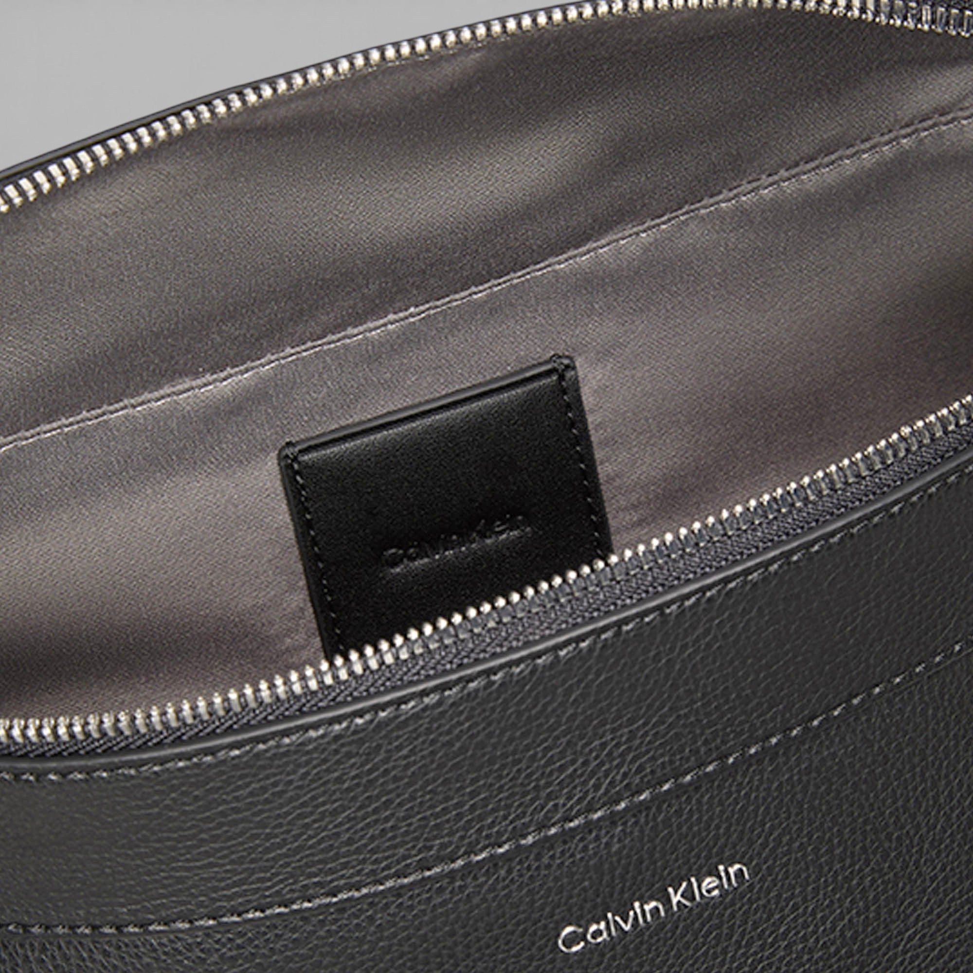 Raised Waistbag