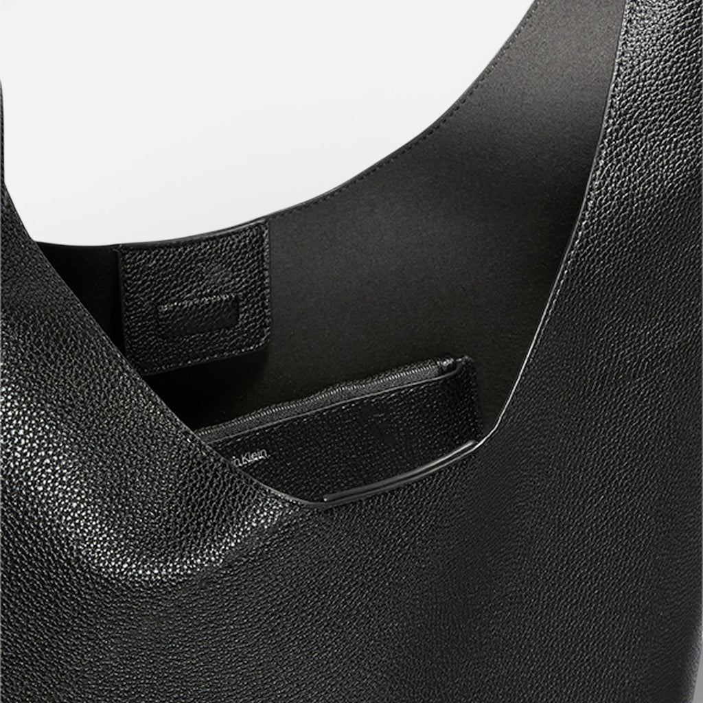 Sac moyen souple en cuir grainé