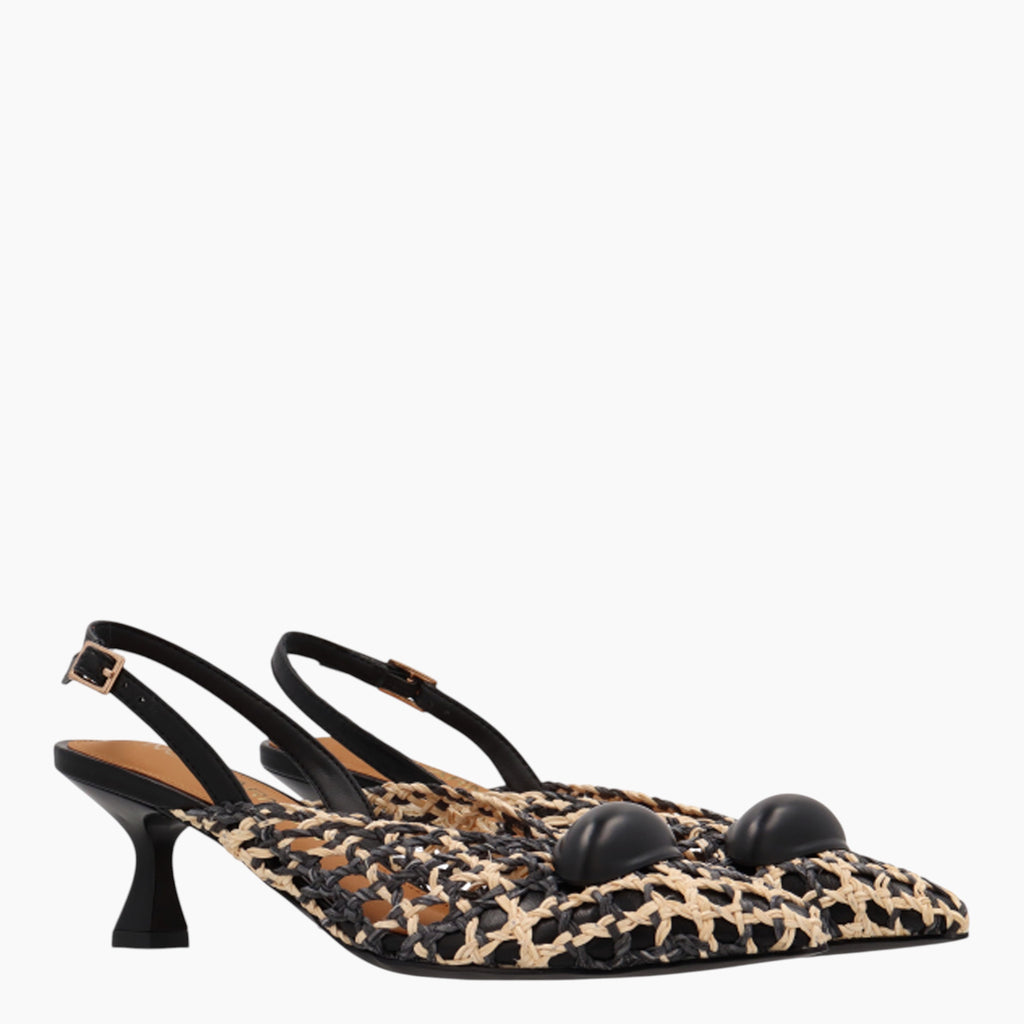Chanel Donna Swan
