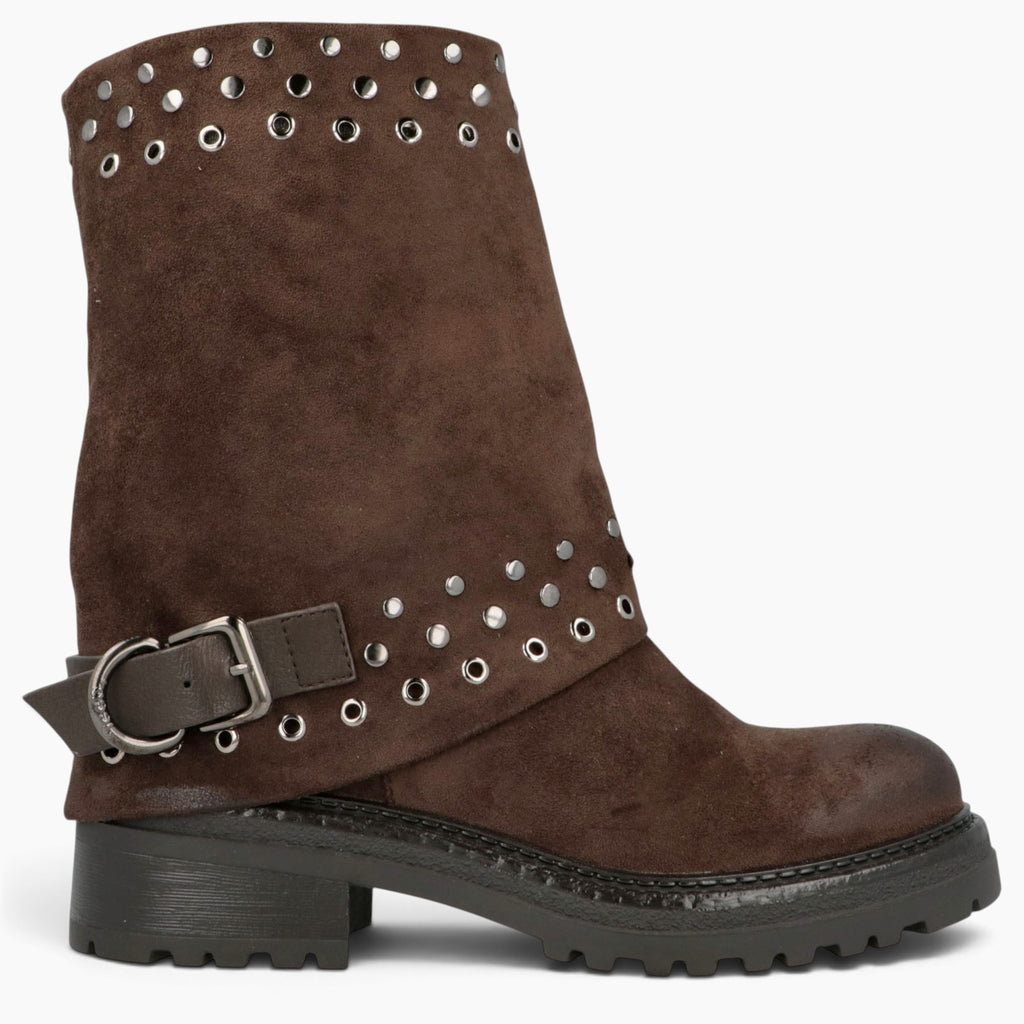 Bikers Donna Byway Studs