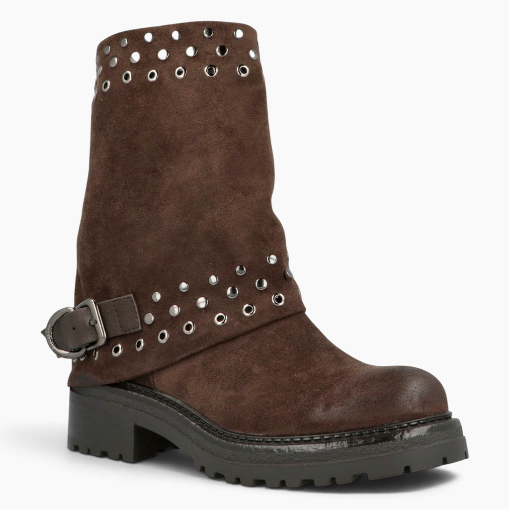 Bikers Donna Byway Studs