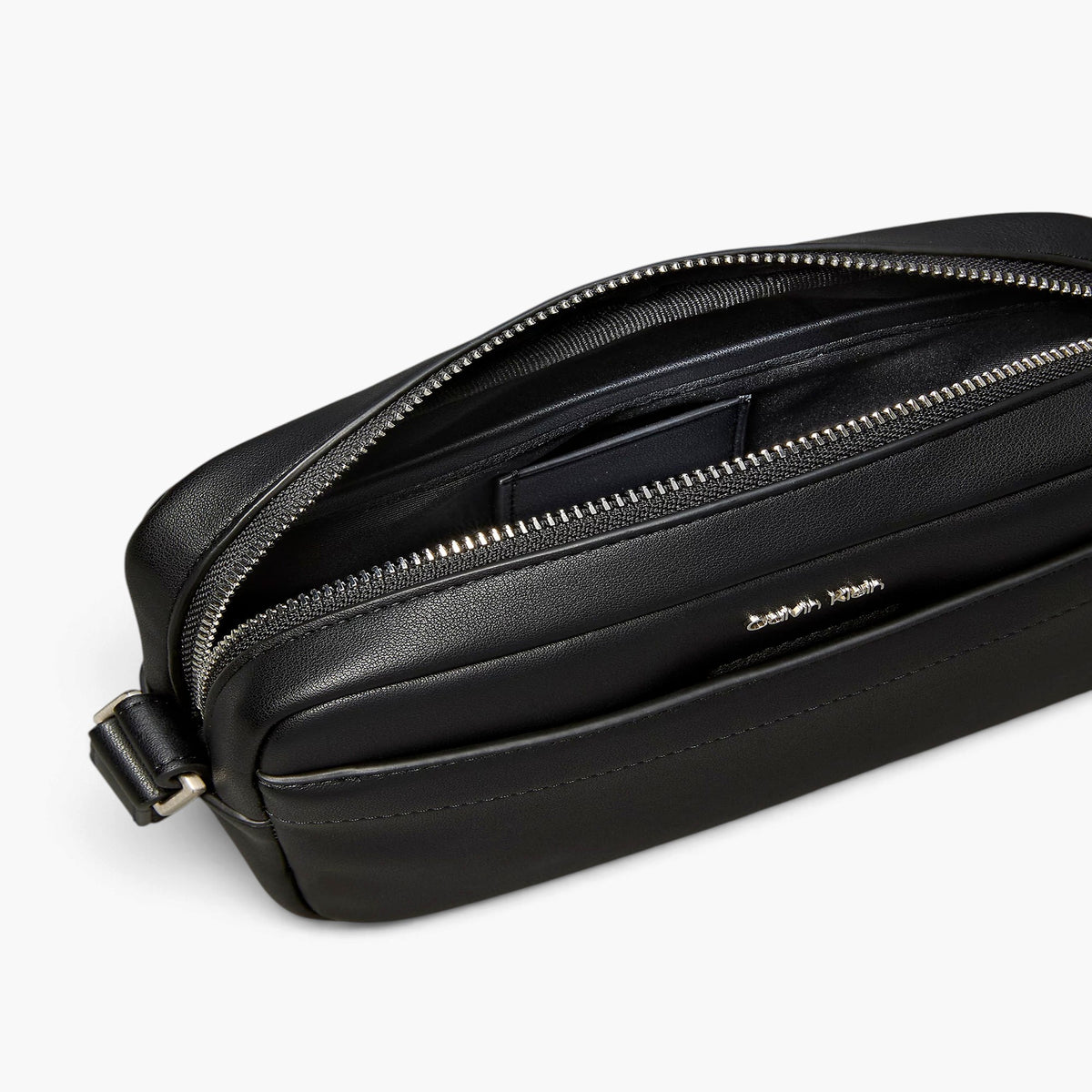Pochette Con Logo In Rilievo