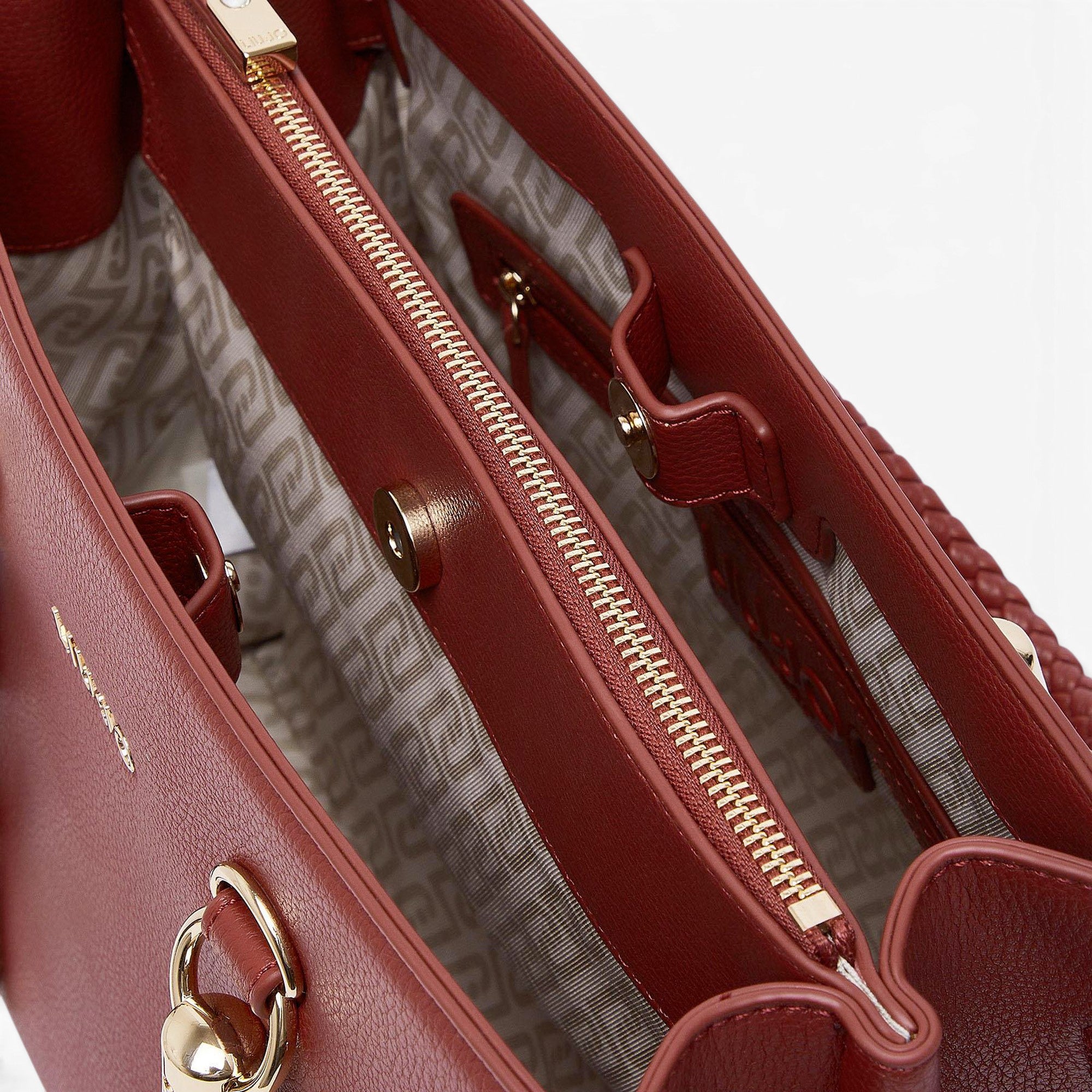 Satchel Medium