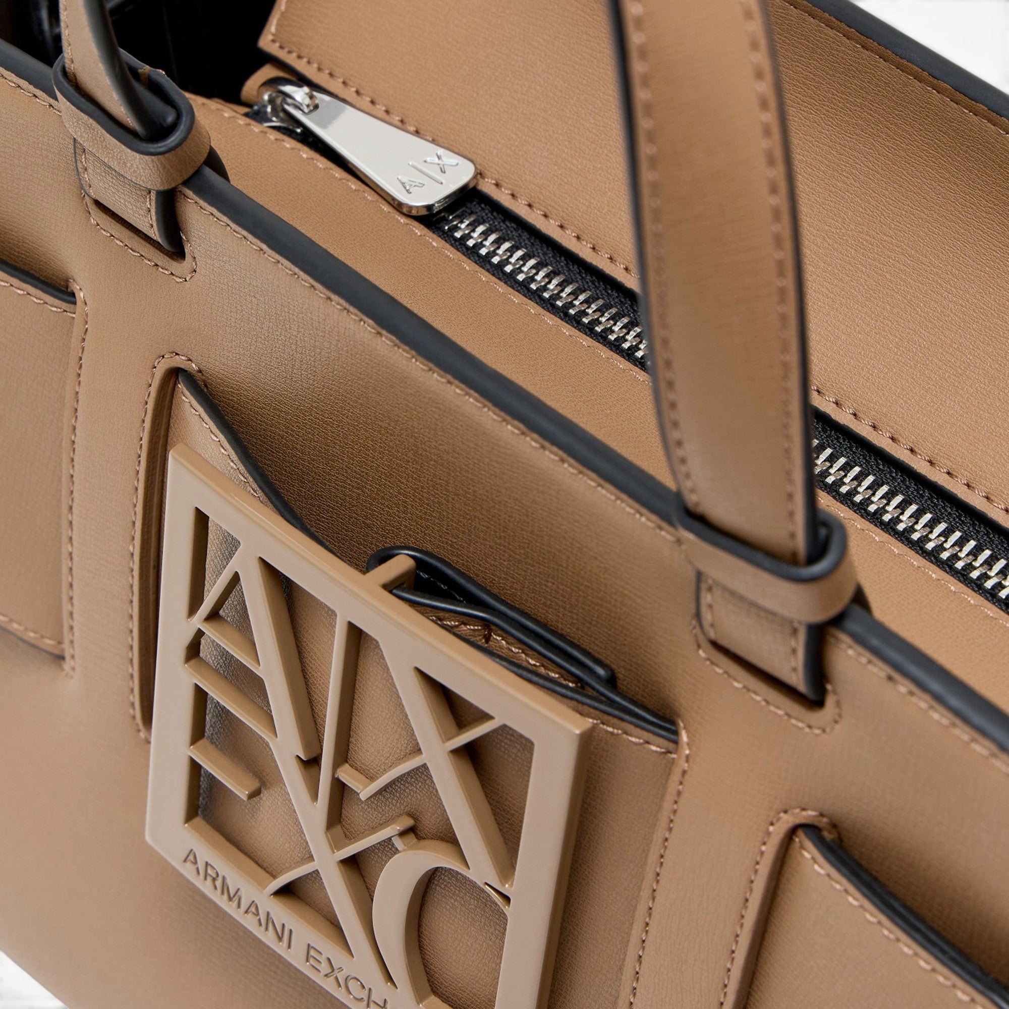 Borsa Susy Con Logo E Tracolla