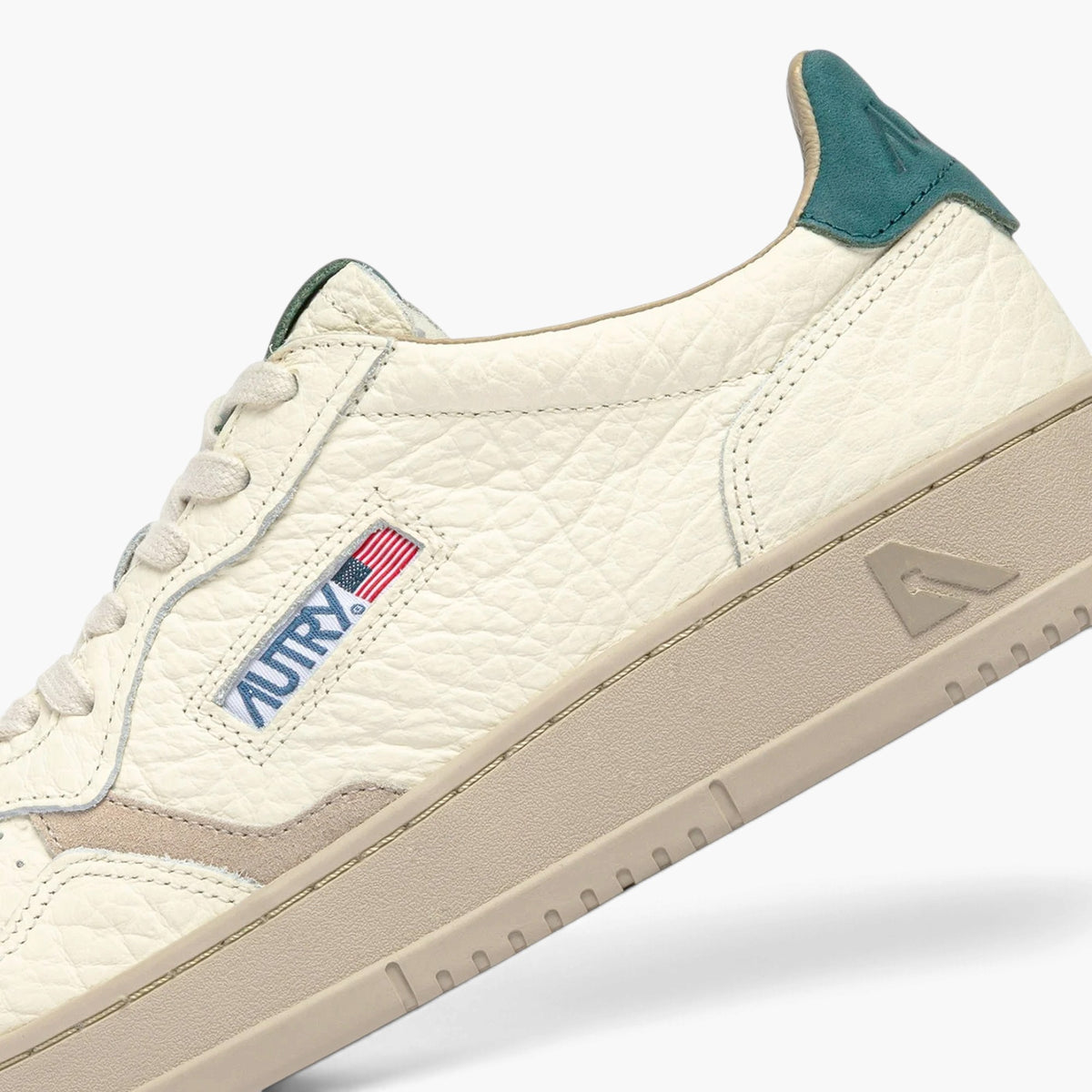 Women's Medalist Low Sneakers